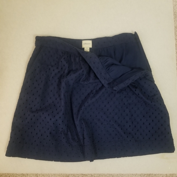 GH Bass & Co Navy Blue Eyelet Cotton Skirt Sz 10 . - Picture 4 of 7